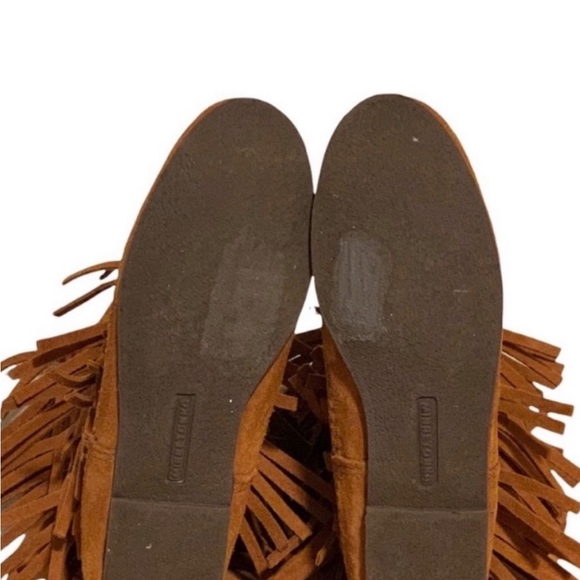 Minnetonka Womens Three Layer Fringe Suede Moccasin Boots - Picture 4 of 8